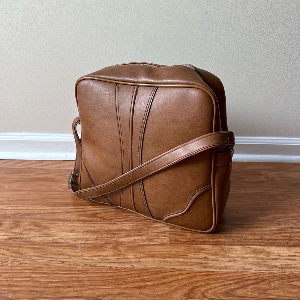 Three Star Vintage Bowling Style Travel Bag